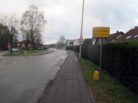 Schwächere Verkehrsteilnehmer sollen besser geschützt werden, deswegen sind Baumaßnahmen vor dem Schulzentrum notwendig.  Fotorechte: Drilling Ingenieurbüro